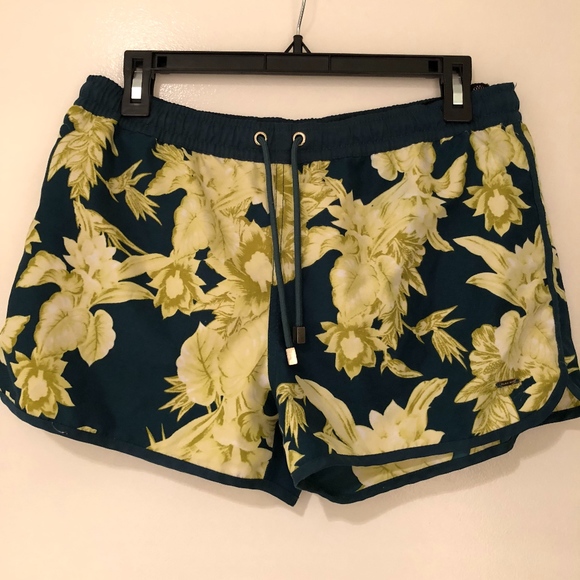 zara mens swim trunks